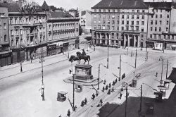Trg Republike — 1945